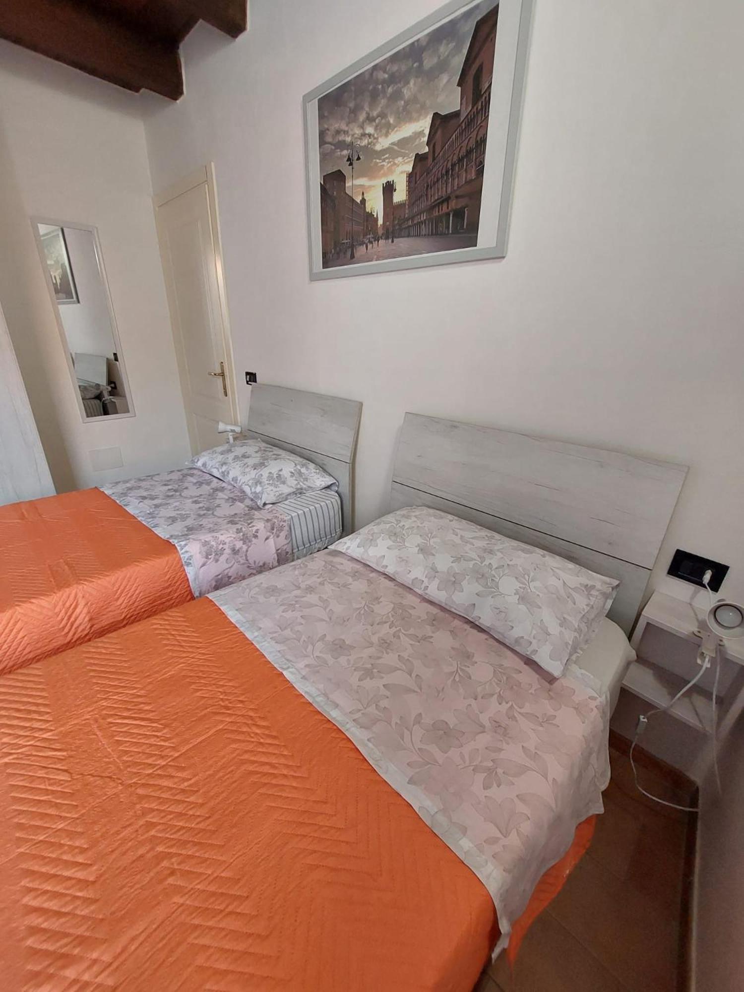 Dodo'S House Hotel Ferrara Exterior photo